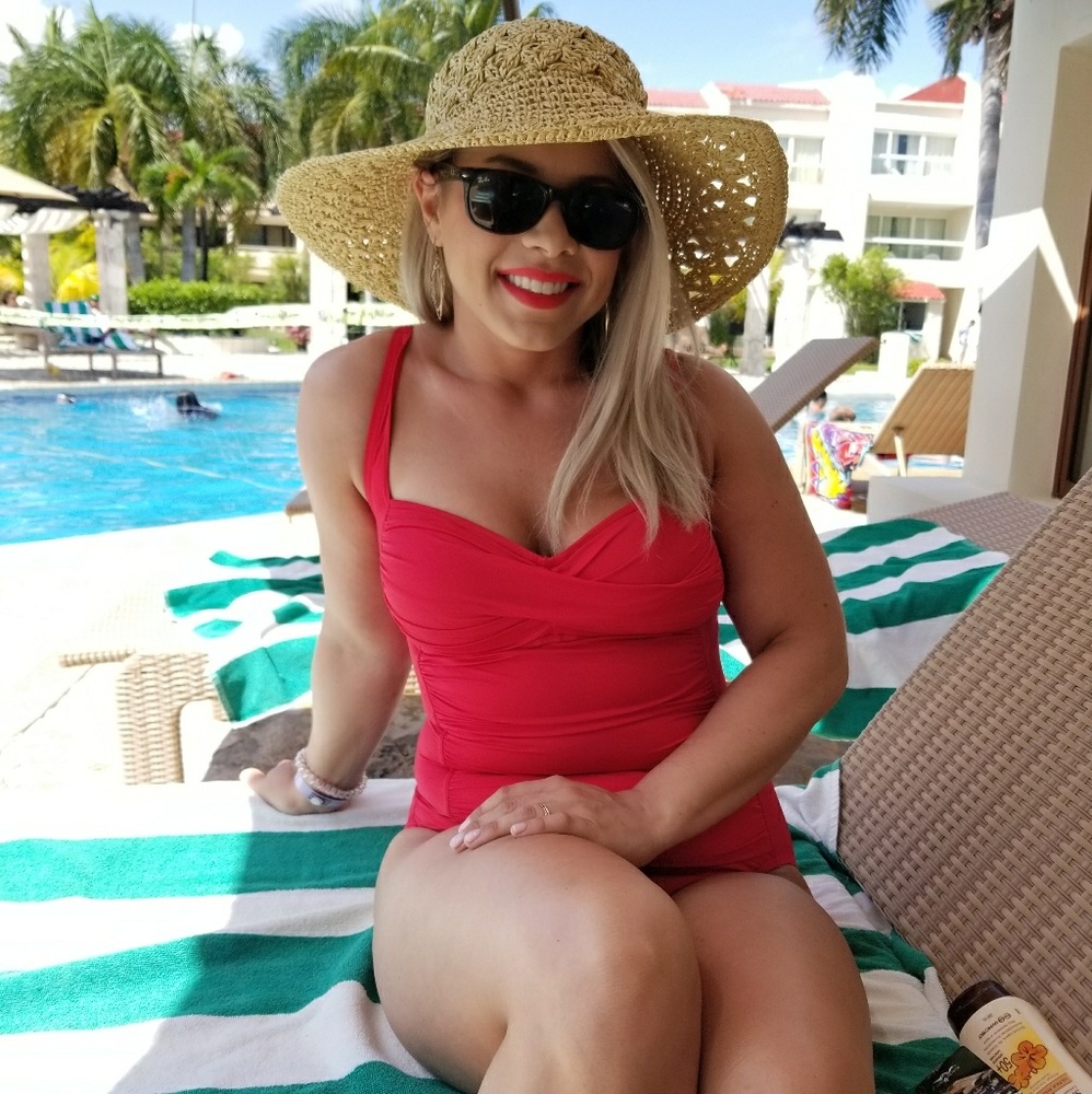 COURTNEYWG🦋 OFFERS WELCOME - Picture 7 of 16